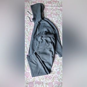 Hugo Boss Mens XL sweat suit